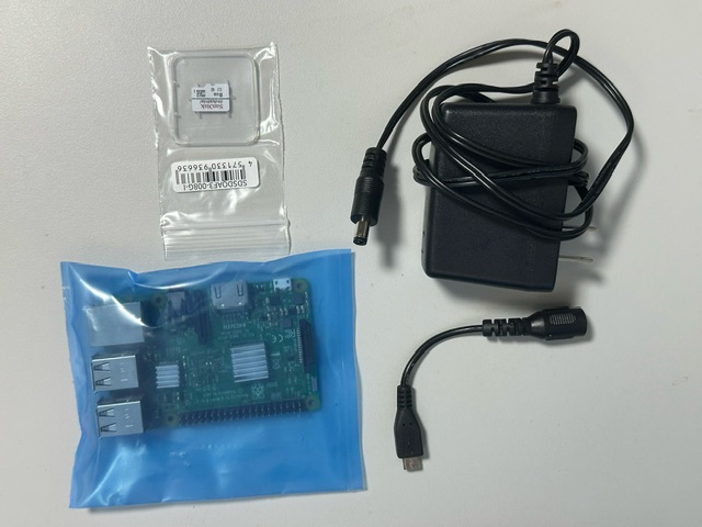 【数量限定】中古Raspberry Pi 3 model B、中古ACアダプタ、新品microSDカードセット